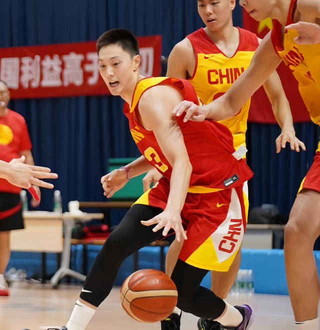 关于数名核心球员领衔出场，士气高昂的信息